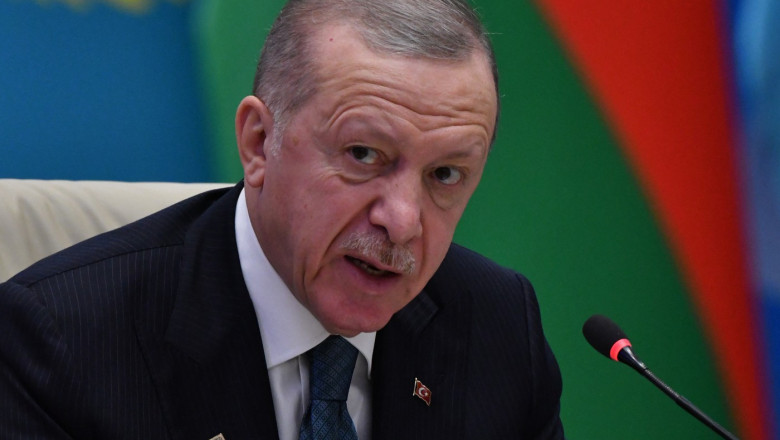 _Erdogan Expresses Concern Over Potential Escalation in Russia-Ukraine Conflict Following U.S. Missile Authorization_